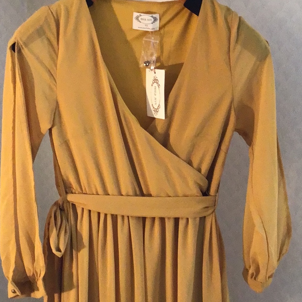 Mia joy boutique long gone dress peekaboo sleeves